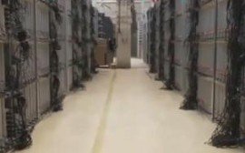 A Texas mining farm combining solar panels with grid in 2025